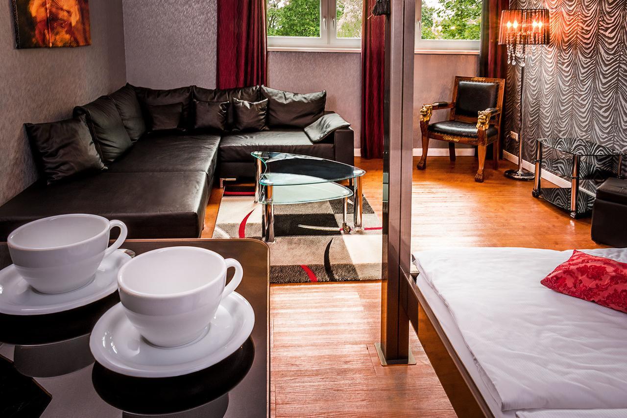Hotel Sleepinn Volkspark (Adults Only) Hamburg Exterior photo