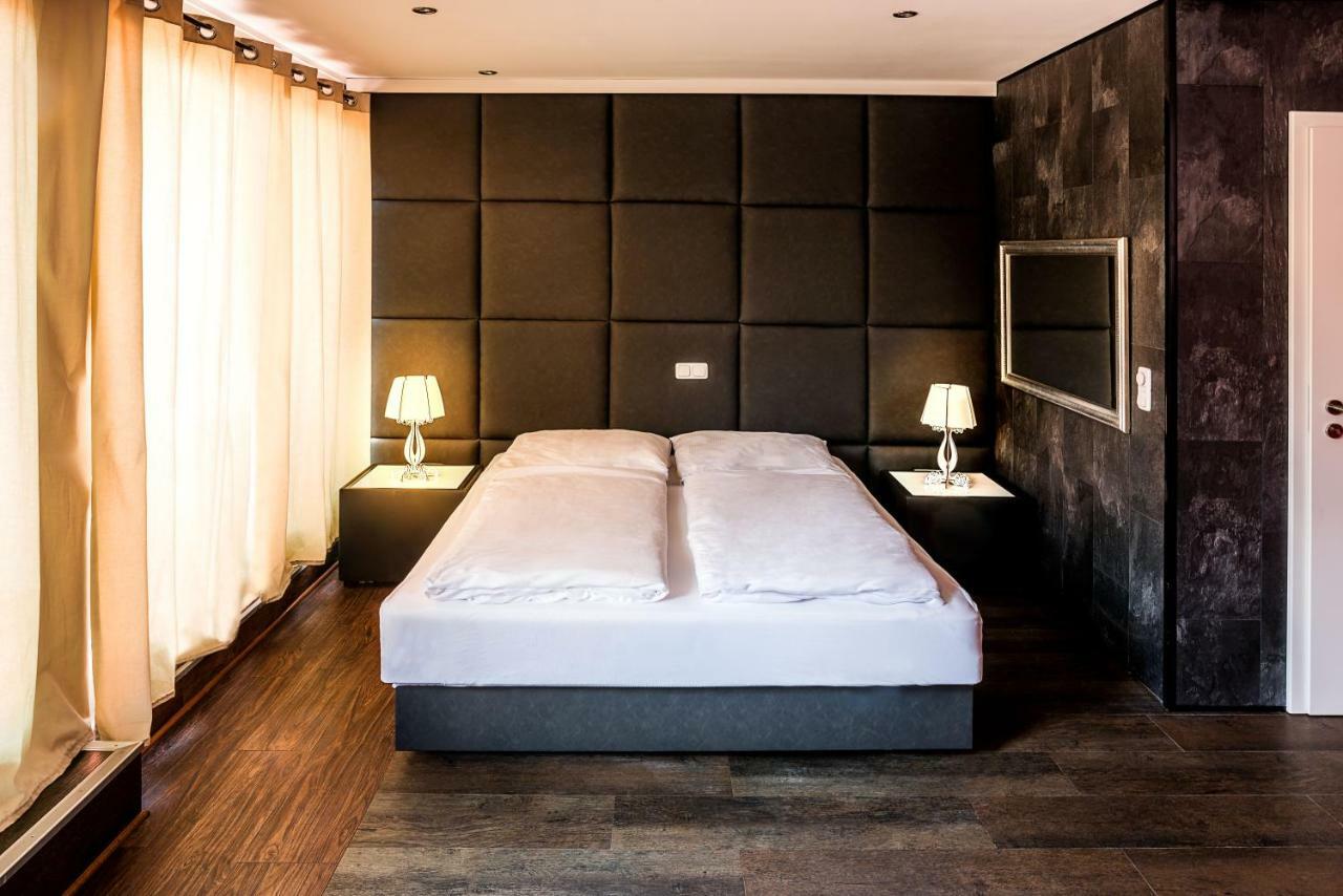Hotel Sleepinn Volkspark (Adults Only) Hamburg Exterior photo