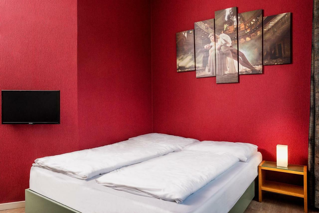 Hotel Sleepinn Volkspark (Adults Only) Hamburg Exterior photo